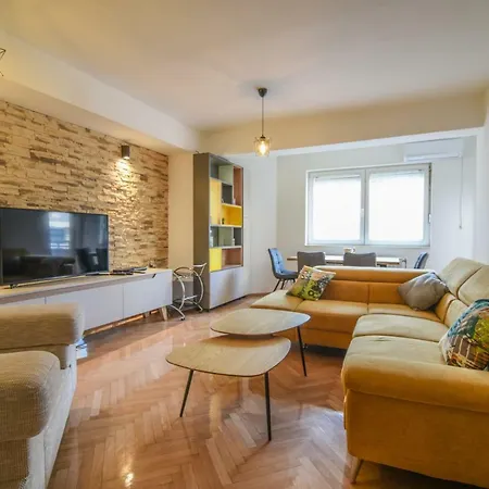Cozy Modern * Skopje